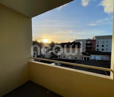 Location Appartement 4 pièces 66m² VILLEFRANCHE SUR SAONE 69400 - Photo 4