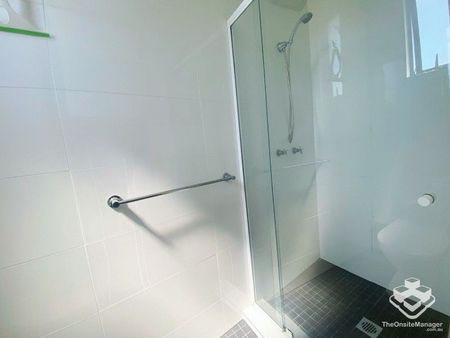 Furnished Oversize Studio Available 26/11/2025 - Photo 2