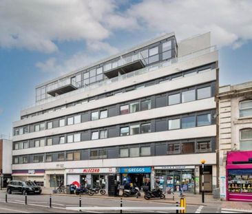 2 Bed Flat, Green Dragon House, CR0 - Photo 4
