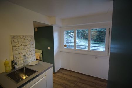 Renovated studio to seize on the heights of Villeneuve - Photo 2