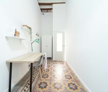 Carrer de la Unió, Barcelona, Catalonia 08001 - Photo 3