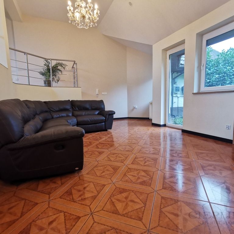 Piękny dom z ogrodem. - Zdjęcie 1