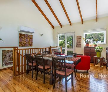 Coastal Retreat in Pearl Beach - Steps to the Sand - Photo 2