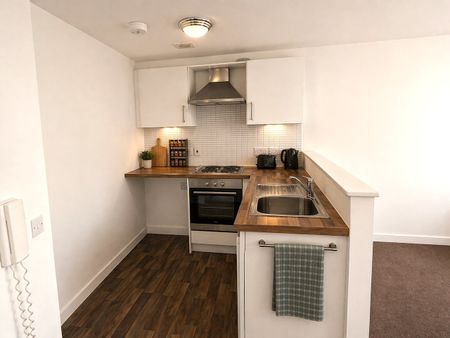 1 Bed Flat, Glenfield Road, LE3 - Photo 3