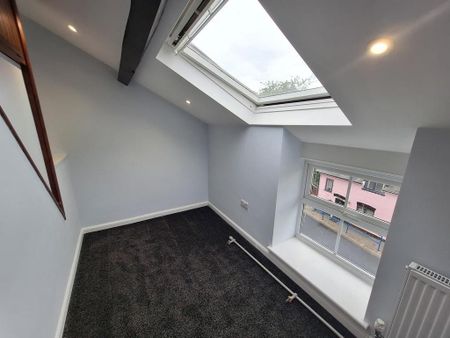 3 bedroom terraced house to rent - Photo 4