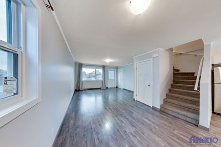 3 Bedroom Townhouse Condo in Stonebridge - Photo 4
