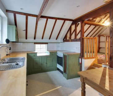 2 bedroom detached house to rent - Photo 2