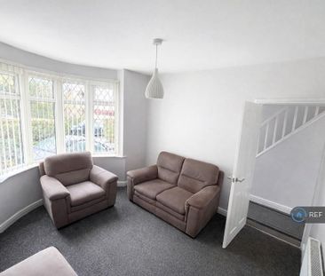 3 bedroom semi-detached house to rent - Photo 1