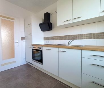 Moderne Wohnung mit Einbauküche! - Photo 1