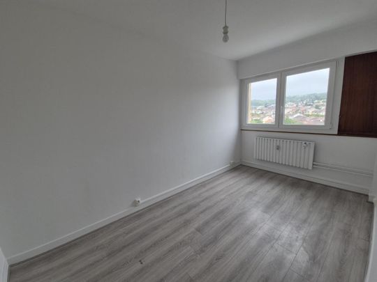 Location Appartement 4 pièces 75m² VILLERS LES NANCY 54600 - Photo 1