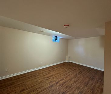 For Lease - 3162 Caulfield Crescent Unit# Basemen, Mississauga, Ont... - Photo 2