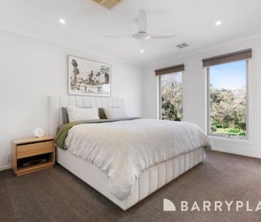 Beautifully Presented 4-Bedroom Modern Home with Breathtaking Views - Photo 6