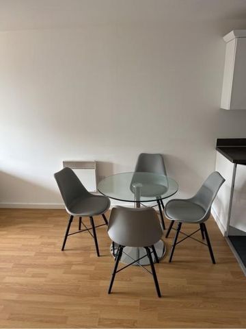 2 bedroom apartment to rent - Photo 2