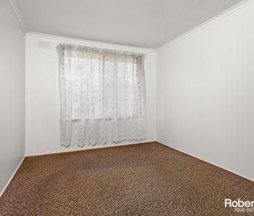 3 BEDROOM HOME IN RAVENSWOOD - Photo 1