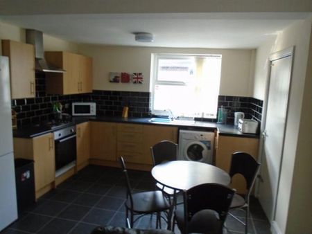 4 bedroom house to rent - Photo 4