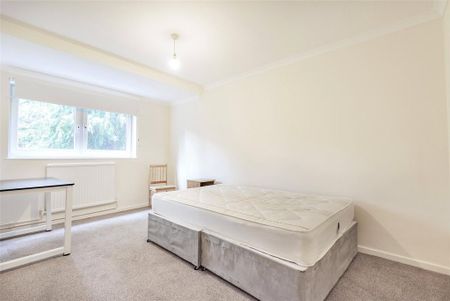 3 bedroom terraced house to rent - Photo 5