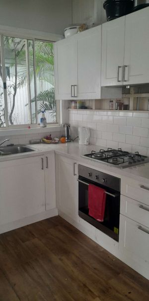 Paddington - Photo 1