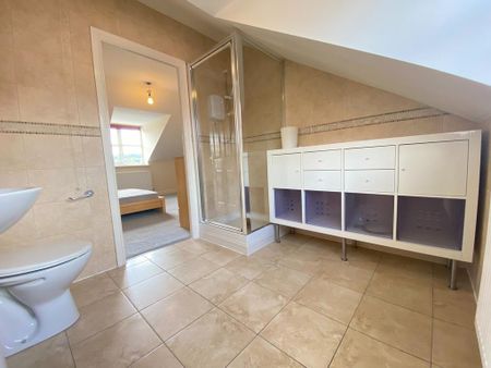 3 bedroom semi-detached house to rent - Photo 4