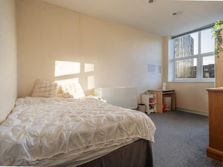 4 bedroom maisonette to rent - Photo 4