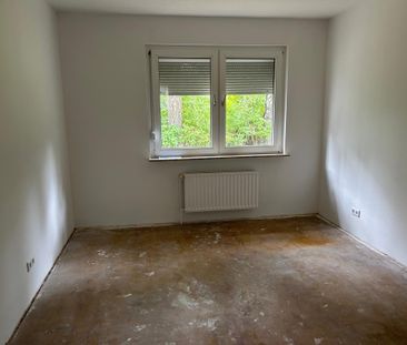 Teilrenovierte 2-Zimmer-Wohnung im Erdgeschoss - Photo 1