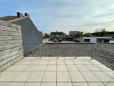ERONDEGEM - Gerenoveerd duplexappartement met ruim terras. - Foto 5