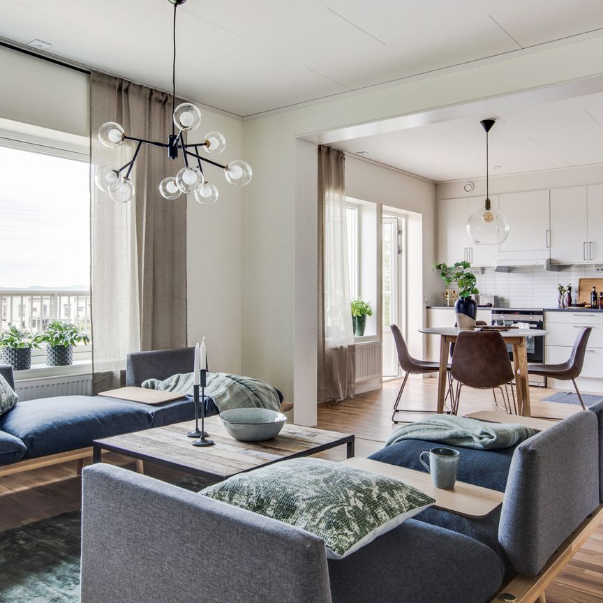 Skrinnarstigen, Riksten - Photo 1