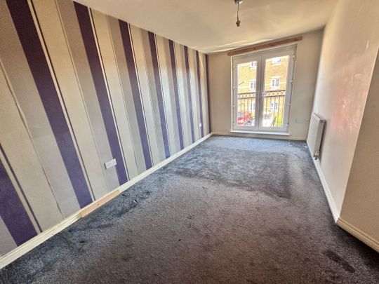 2 Bed Flat, Signet Square, CV2 - Photo 1
