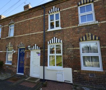 2 bedroom terraced house to rent - Photo 4
