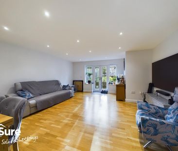 4 bedroom terraced house to rent - Photo 3