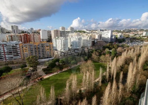 Apartamento T4 para alugar em Oeiras