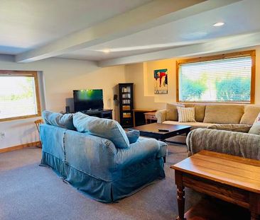 For Lease - 569513 6th Side Road, Blue Mountains, Ontario - Photo 2