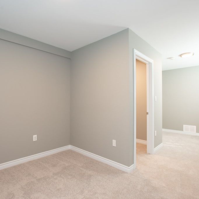 Bright & Spacious Lower Unit for Rent in St Catharines! - Photo 1