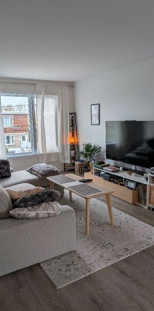 Lumineux 5½ - Photo 1