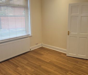 2 Bed Terraced House, Romiley Street, M6 - Photo 6