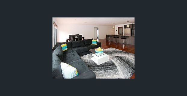 Move In Before the Holidays - Spacious Home in the Heart of Epping! - Photo 1