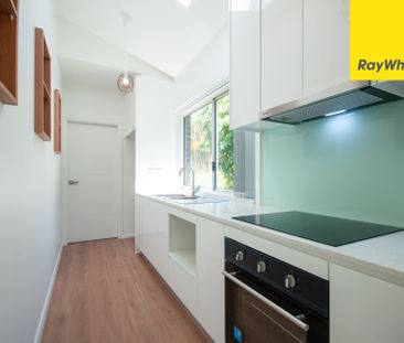 NEAR NEW STYLISH THREE BEDROOM GRANNY FLAT - Photo 4