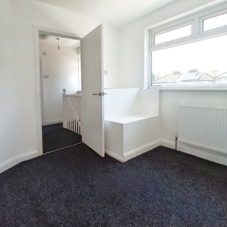 Modernised Semi-Detached House to Let in Manchester - Photo 2