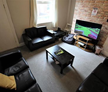 5 bedroom terraced house to rent - Photo 5