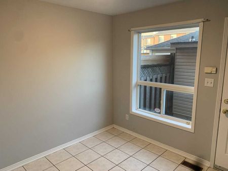 For Lease - 2162 St Clair Avenue, Toronto, Ontario - Photo 4