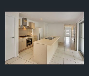 33 Cable Crescent, Mountain Creek, Qld 4557 - Photo 5