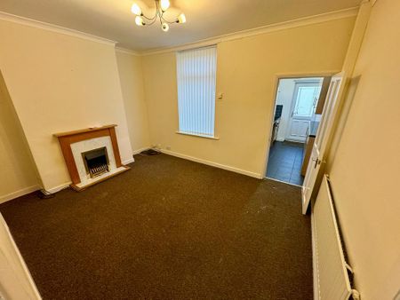 2 bedroom terraced house to rent - Photo 3