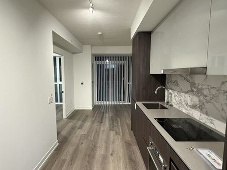 For Lease - 8 Interchange Way Unit# 5801, Vaughan, Ontario - Photo 2