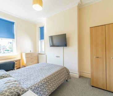 1A Heworth Village, Heworth - Photo 1