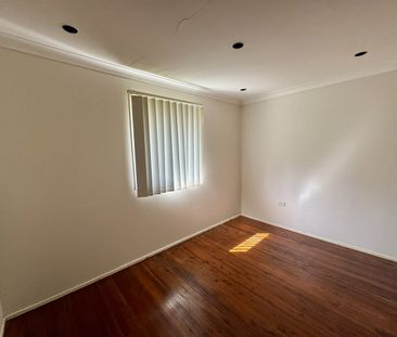 LOCATION LOCATION LOCATION! - Photo 1