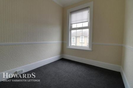 4 bedroom terraced house to rent - Photo 4