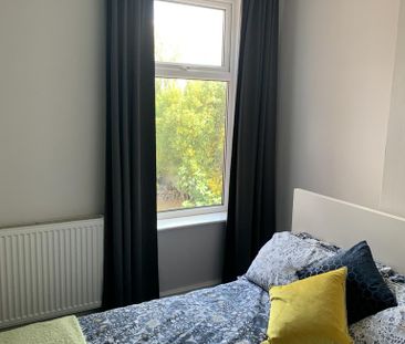 1 bedroom in a house share to rent - Photo 4