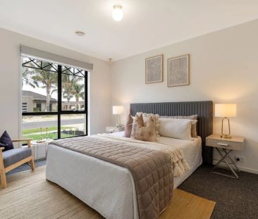 Cosy Family Home in a Prime Craigieburn Location - Photo 5