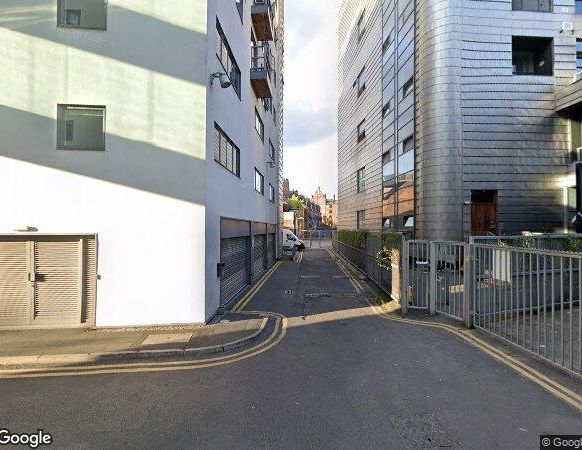 3 Bed Flat, Connect House, M4 - Photo 1