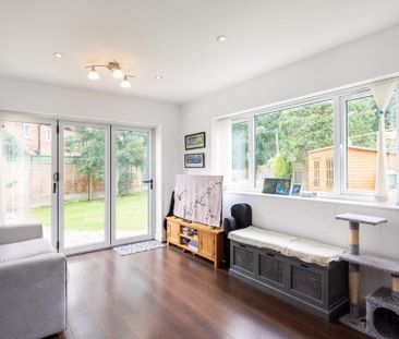 4 bedroom semi-detached house to rent - Photo 1