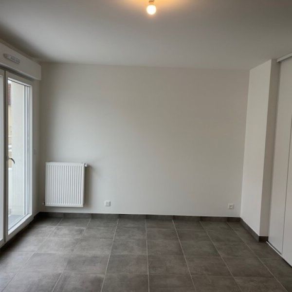 Location Appartement 1 pièce 31m² MONTEREAU FAULT YONNE 77130 - Photo 1